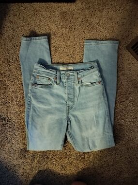 Light Blue Straight Leg Women’s Levi Jeans